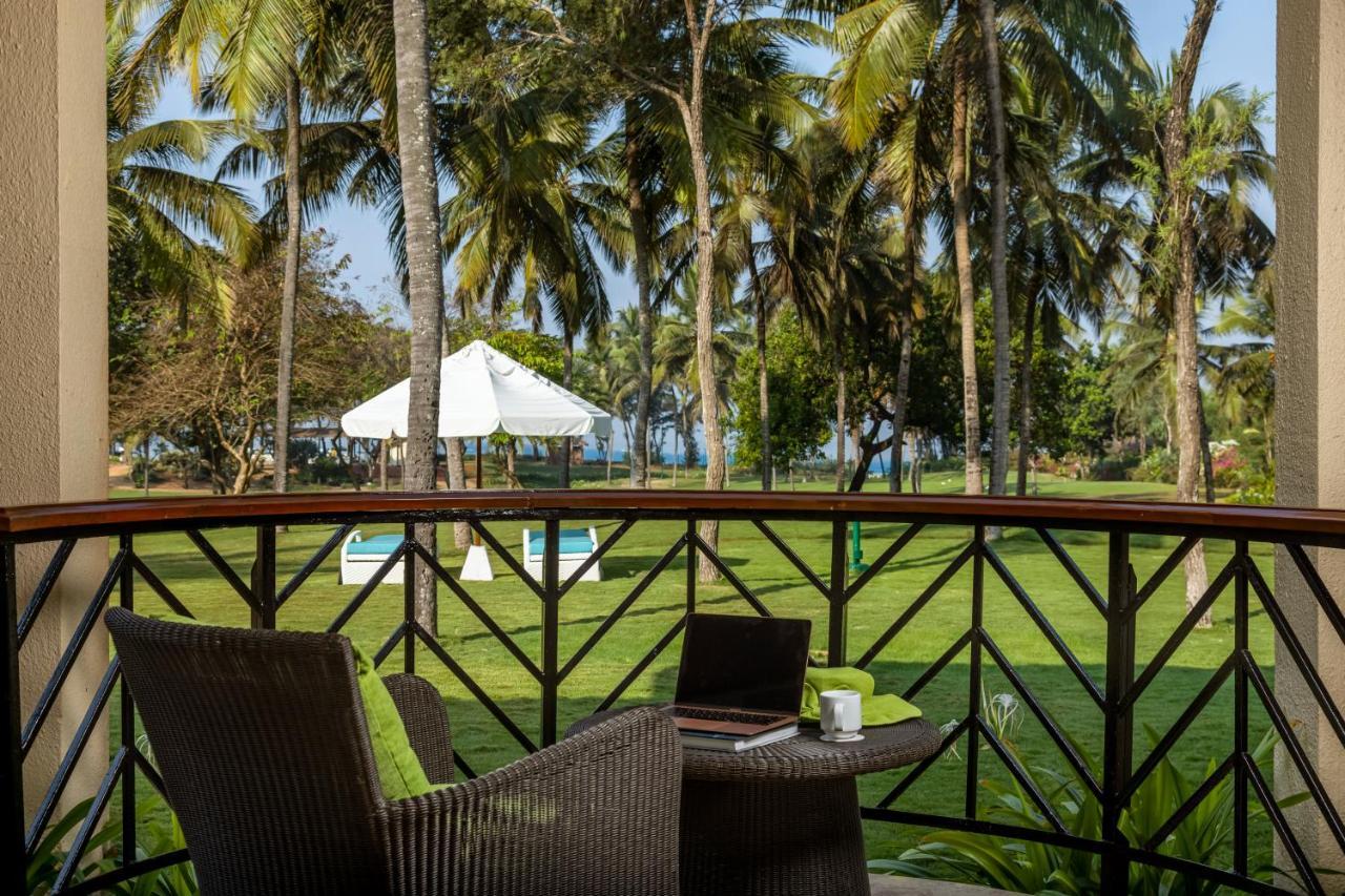 Caravela Beach Resort Varca Exterior foto The Oberoi, Mumbai