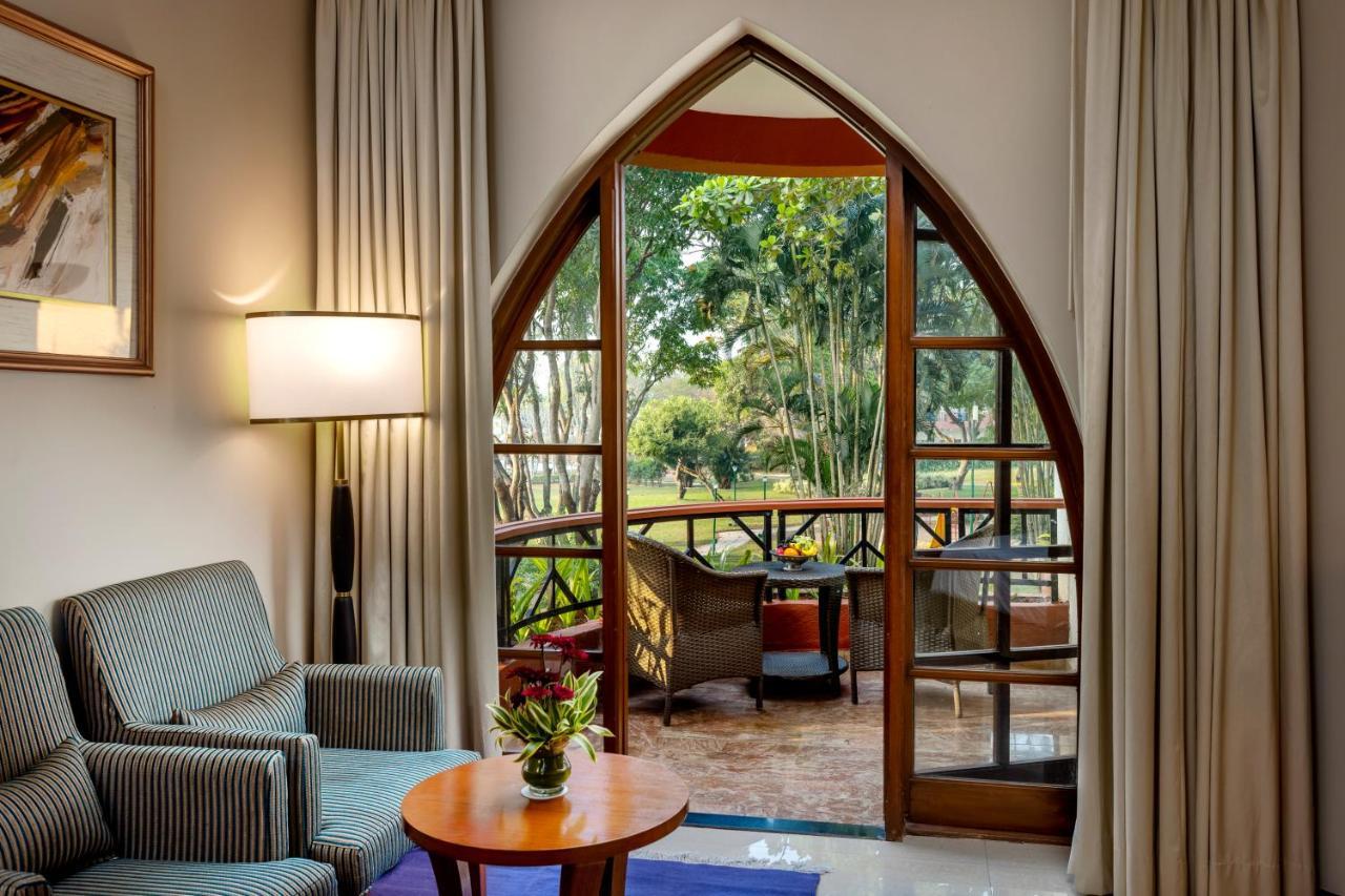 Caravela Beach Resort Varca Exterior foto A room at the hotel